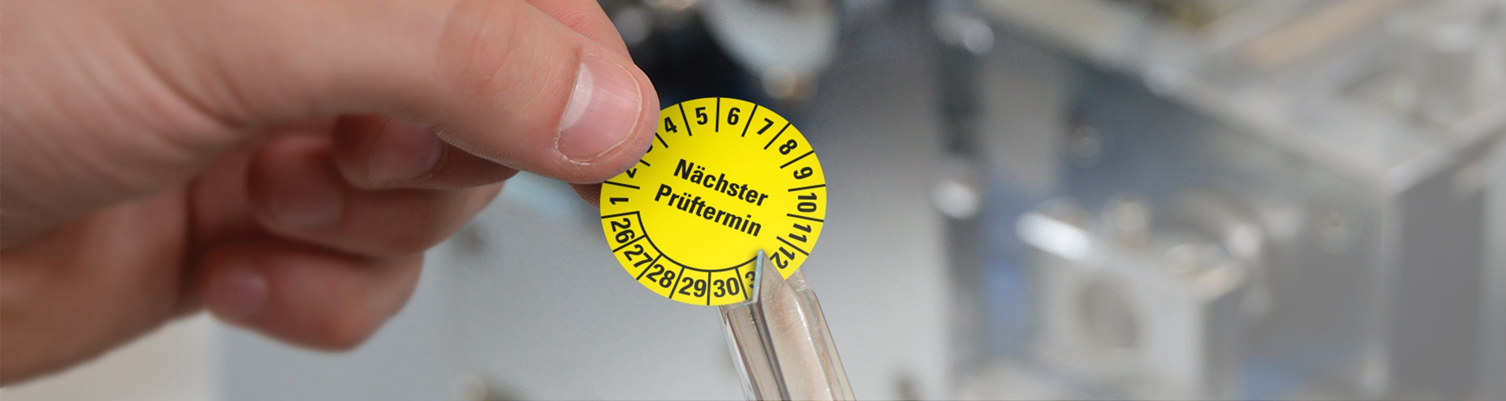 Schilder & Kennzeichnungen > Prüfplaketten