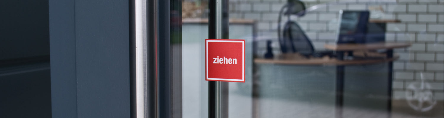 Schilder & Kennzeichnungen > Türschilder
