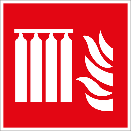 Brandschutzschild - Fest eingebaute Feuerlöschmittel-Batterie